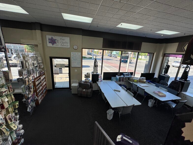 More Photos Of 223 E Main Ave, Bismarck Showroom For Sale