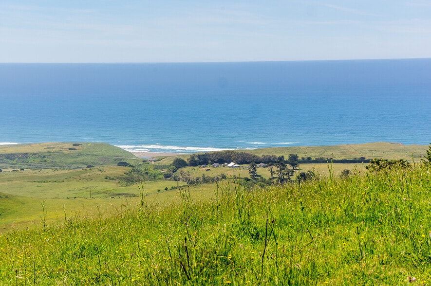 More Photos Of 16401 South Highway 1, Manchester Land For Sale