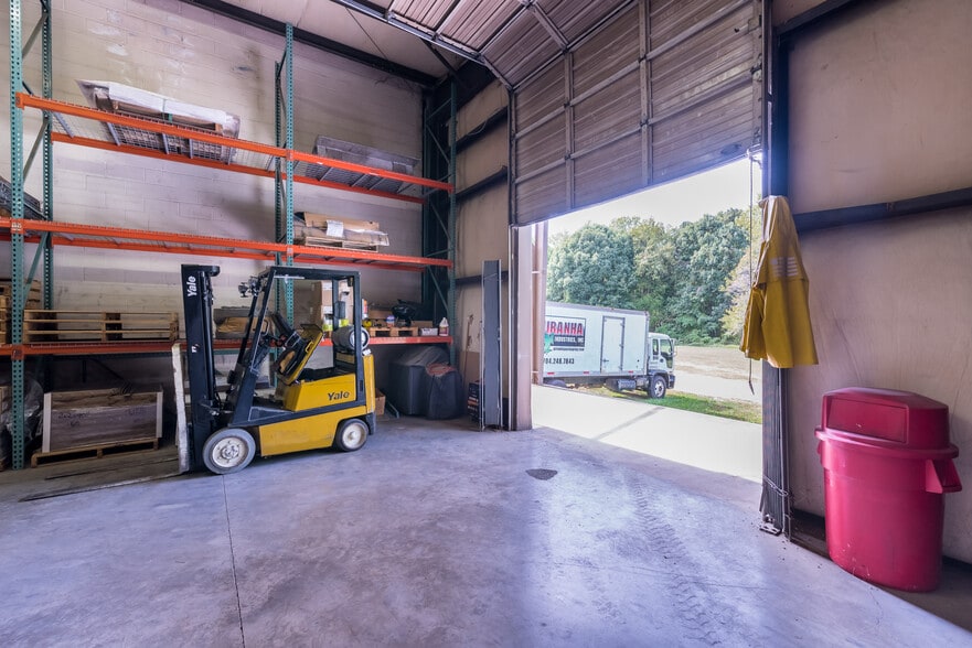 More Photos Of 2515 Allen Rd S, Charlotte Warehouse For Sale