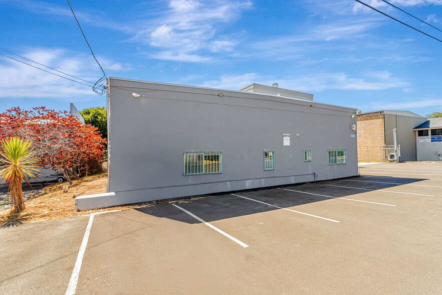 More Photos Of 3065 Carriker Ln, Soquel Warehouse For Sale