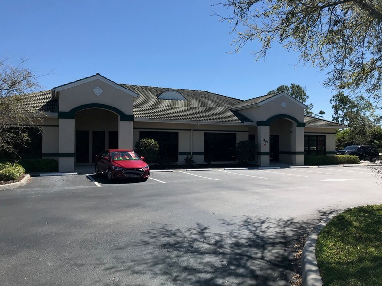 More Photos Of 1745 Heritage Trl, Naples Medical For Lease
