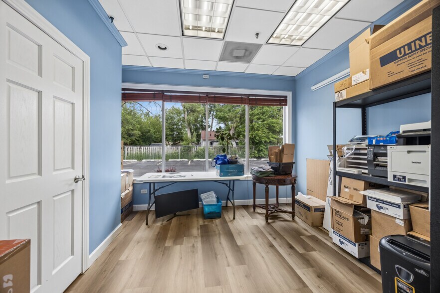 More Photos Of 17720-17724 Oak Park Ave, Tinley Park Office For Sale