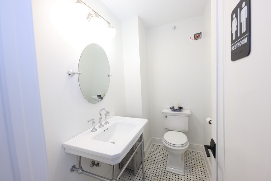 More Photos Of 12 Lotus Ave, Chester Specialty For Sale