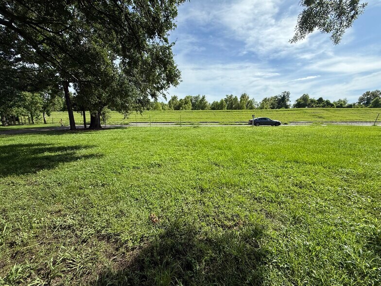 More Photos Of 1904 Tino Ln, Violet Land For Sale