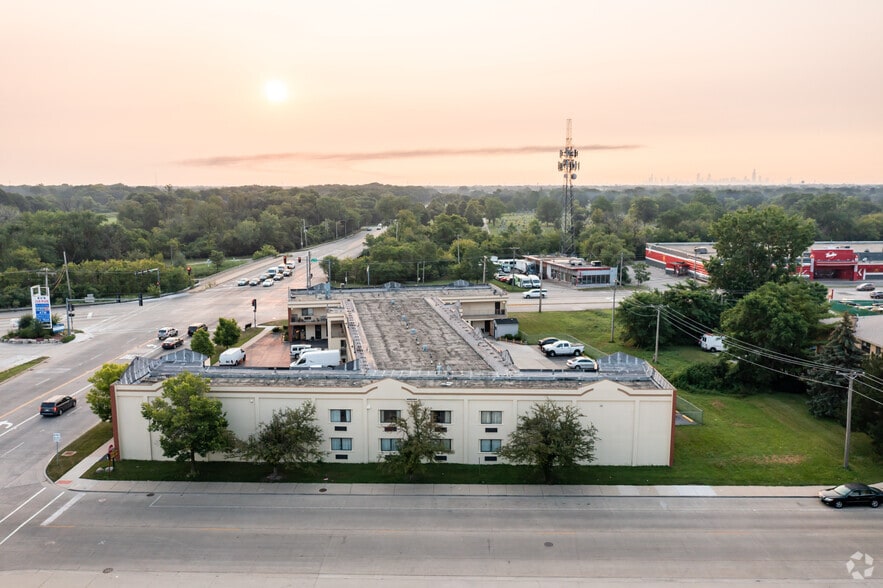 More Photos Of 3160 River Rd, River Grove Hotel For Sale