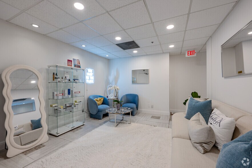 More Photos Of 9025 Wilshire Blvd, Beverly Hills Medical For Lease