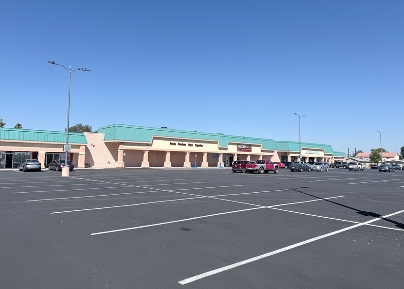 More Photos Of 631-737 W Hobsonway Blvd, Blythe Unknown For Lease