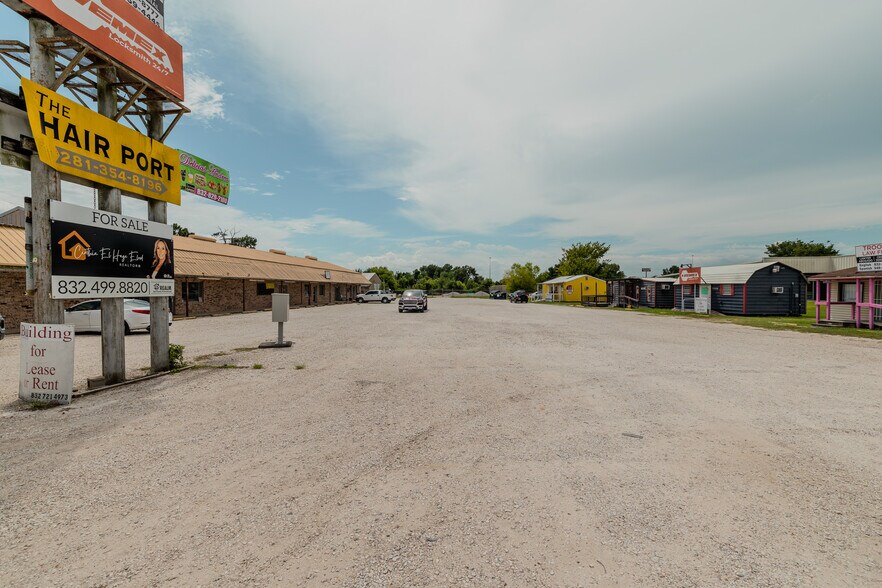 More Photos Of 23874 Loop 494, Porter Freestanding For Sale