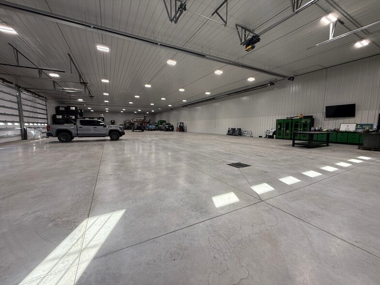 More Photos Of 504 O St, Cozad Industrial For Sale