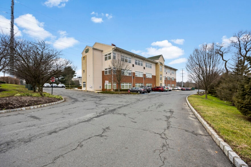 More Photos Of 1374 Whitehorse Hamilton Square Rd, Hamilton Office For Sale