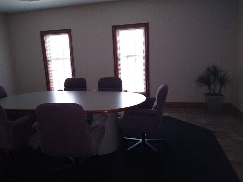 More Photos Of 805 Hillsdowne Rd, Westerville Medical For Sale