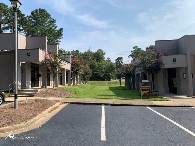 More Photos Of 3902 Northside Dr, Macon-Bibb Unknown For Lease