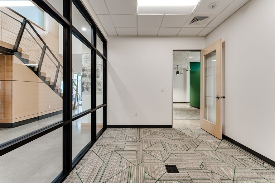 More Photos Of 2921 Crescent Ave, Eugene Medical For Lease