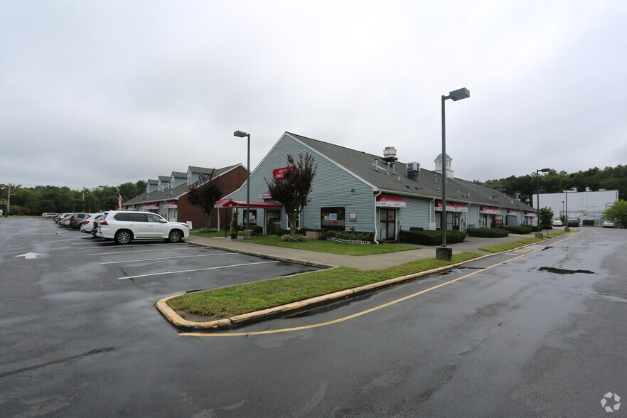 More Photos Of 570-600 Piermont Rd, Closter Fast Food For Lease