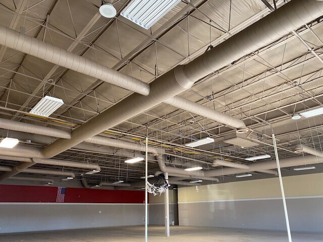 More Photos Of 1300 18th Ave NW, Austin Storefront For Lease