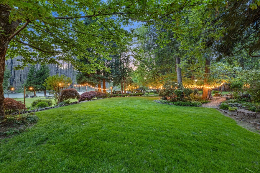 More Photos Of 49198 McKenzie Hwy, Vida Hospitality For Sale