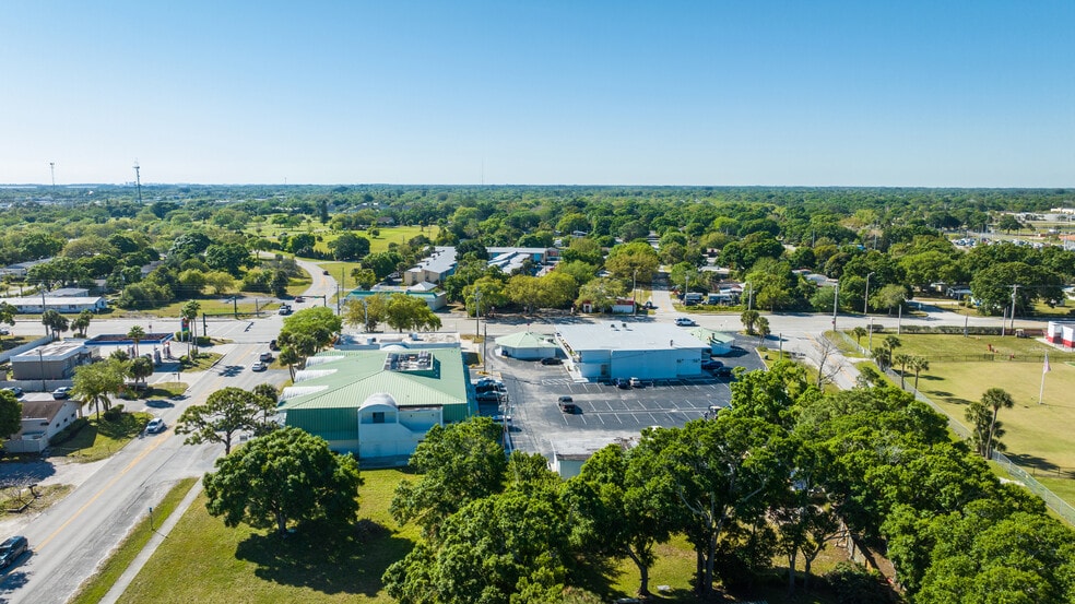 More Photos Of 1635 14th Ave, Vero Beach Office For Lease