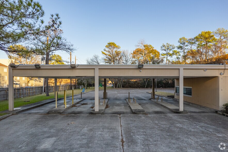 More Photos Of 16850 Northchase Dr, Houston Bank For Sale
