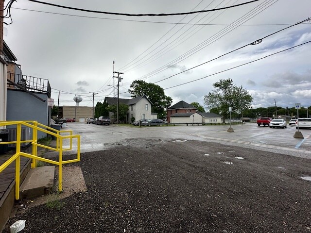 More Photos Of 144 E Huron St, Bad Axe Storefront For Sale