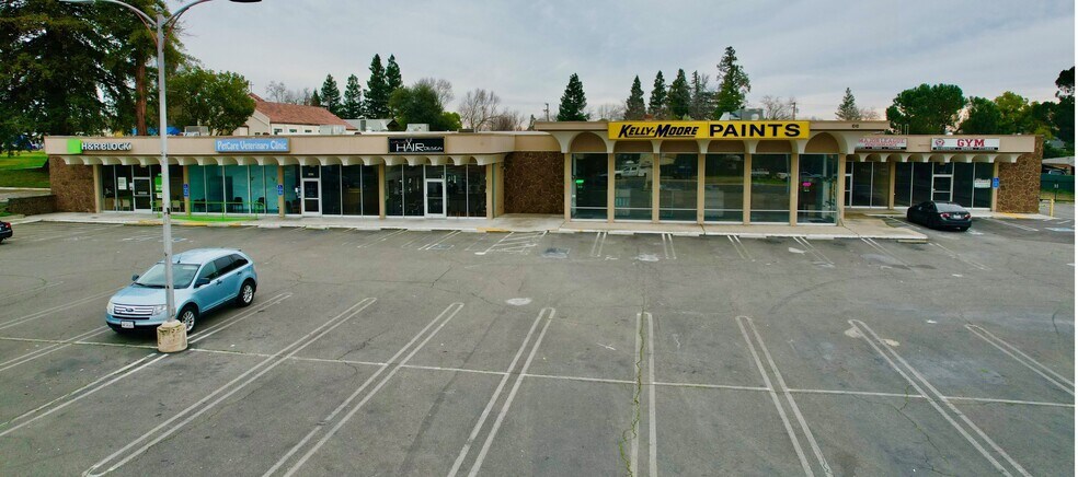 More Photos Of 1018 Douglas Blvd, Roseville Unknown For Lease