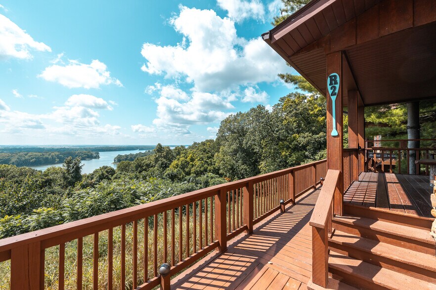 More Photos Of 1 Tara Point, Grafton Hotel For Sale