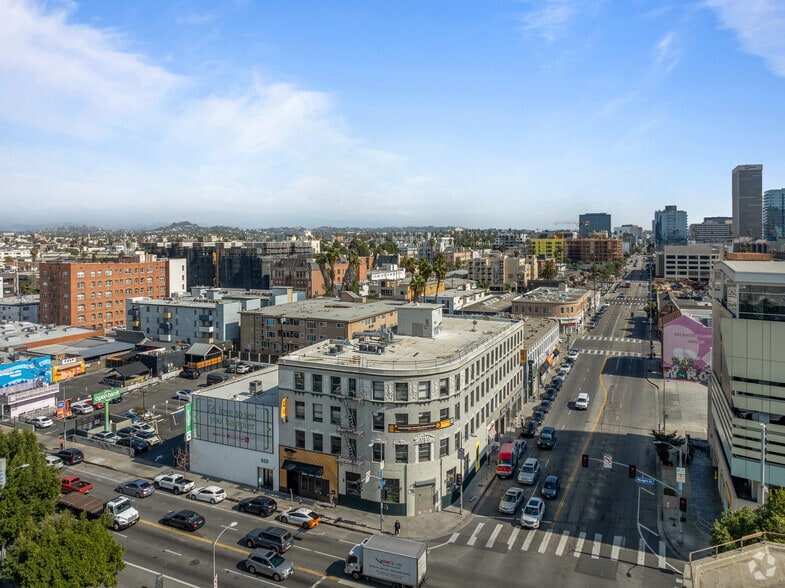 More Photos Of 3923 W 6th St, Los Angeles Office For Lease