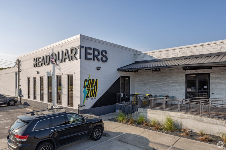 Primary Photo Of 3302 Canal St, Houston Storefront Retail Office For Lease