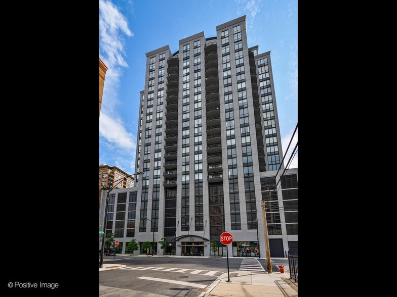More Photos Of 435 W Erie St, Chicago Apartments For Sale
