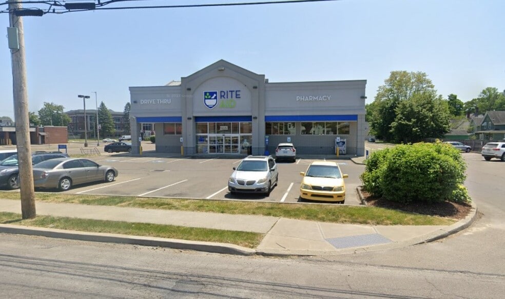 More Photos Of 209 Mount Zoar St, Elmira Drugstore For Lease