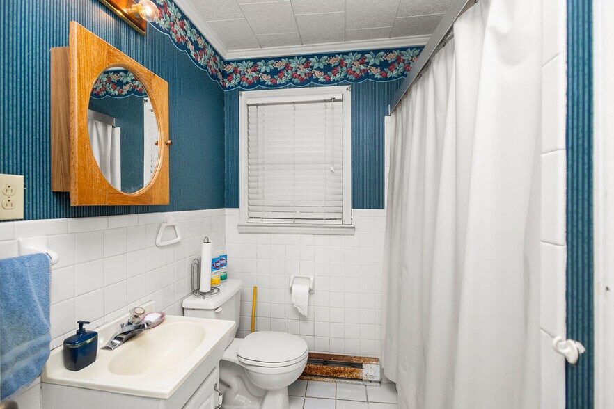 More Photos Of 950 Totten Rd, Gibsonville Freestanding For Sale