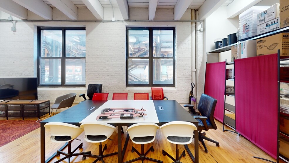 More Photos Of 314 W Institute Pl, Chicago Loft Creative Space For Lease
