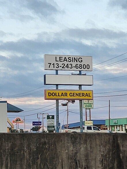 More Photos Of 1005-1027 N Pine St, Deridder Unknown For Lease