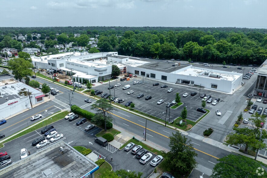 More Photos Of 750 White Plains Rd, Eastchester General Retail For Lease