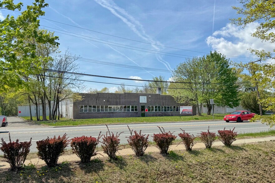 Primary Photo Of 1050 Route 46, Ledgewood Showroom For Lease