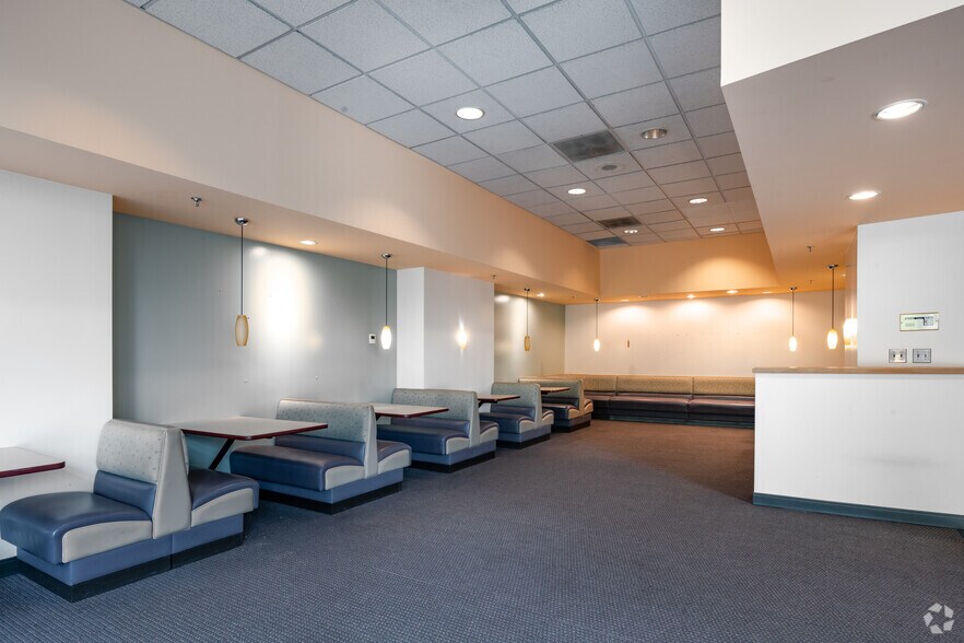 More Photos Of 1601 Lind Ave SW, Renton Office For Sale