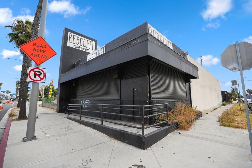 Primary Photo Of 1750 N Long Beach Blvd, Long Beach Freestanding For Sale