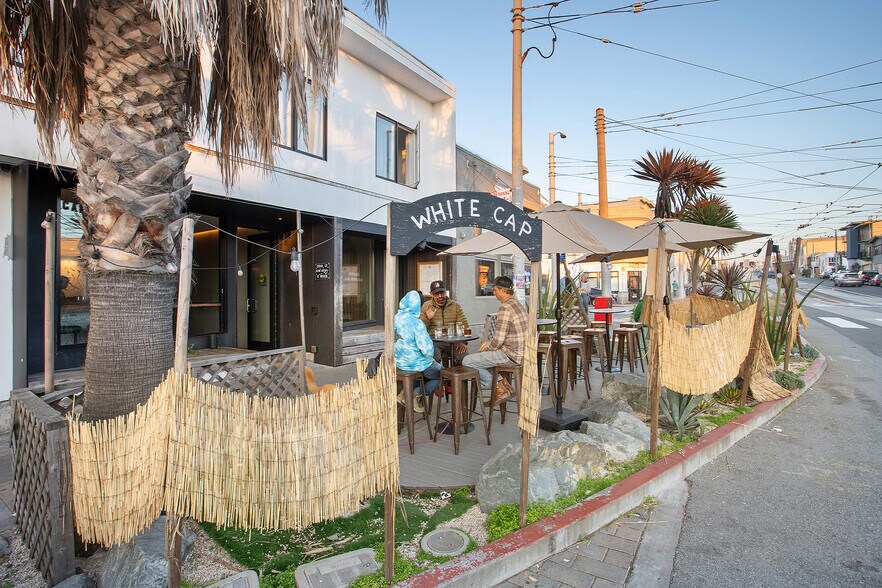 More Photos Of 3627-3629 Taraval St, San Francisco Storefront For Sale