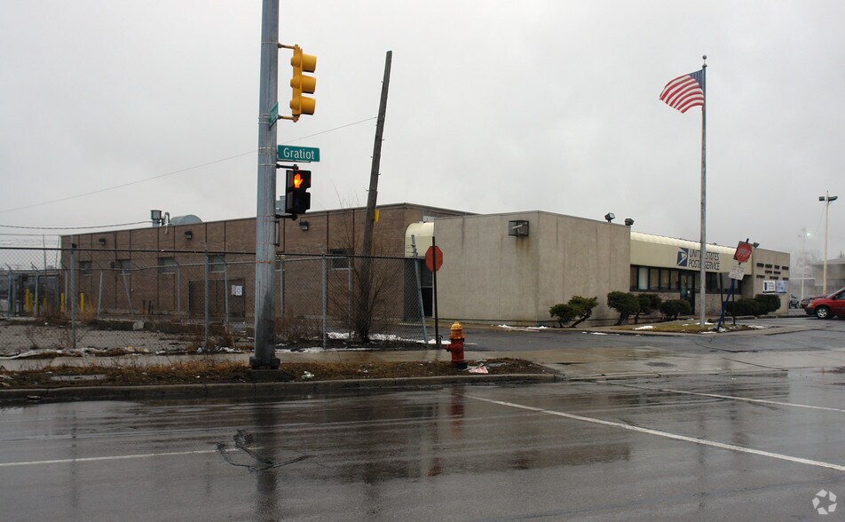 More Photos Of 10254 Gratiot Ave, Detroit Post Office For Lease