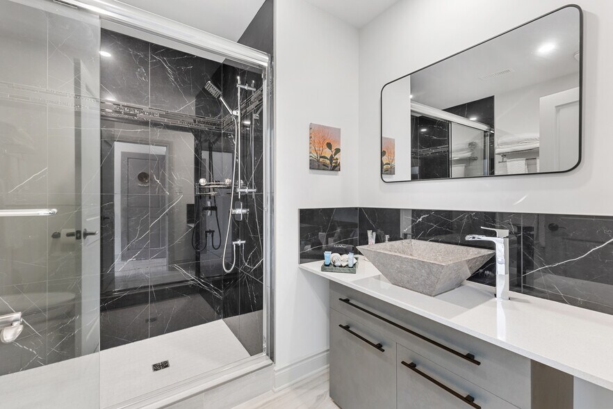 More Photos Of 57 Rue Allan, Brownsburg-chatham Apartments For Sale