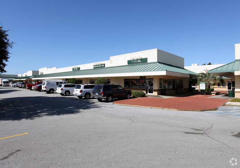 More Photos Of 8700 Emerald Dr, Emerald Isle Unknown For Lease