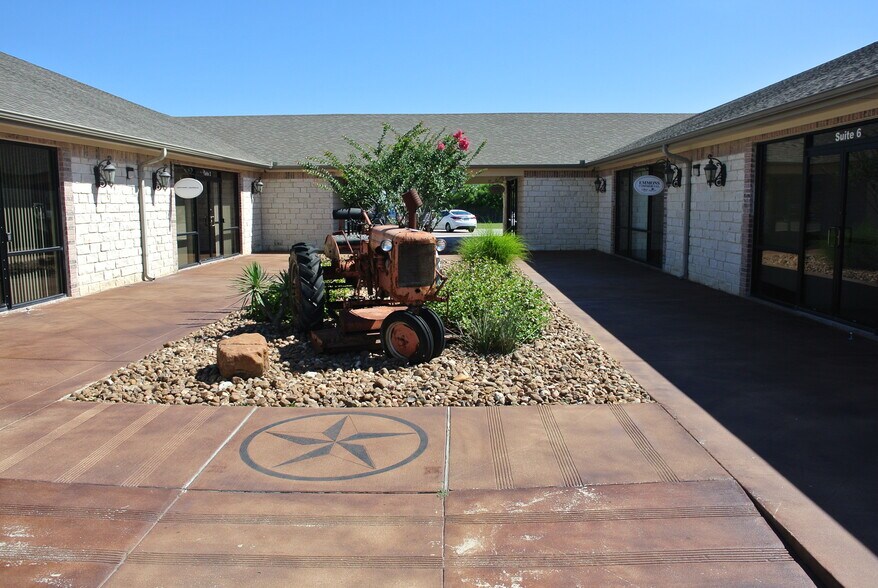 More Photos Of 4003 W Stan Schlueter Loop, Killeen Medical For Sale