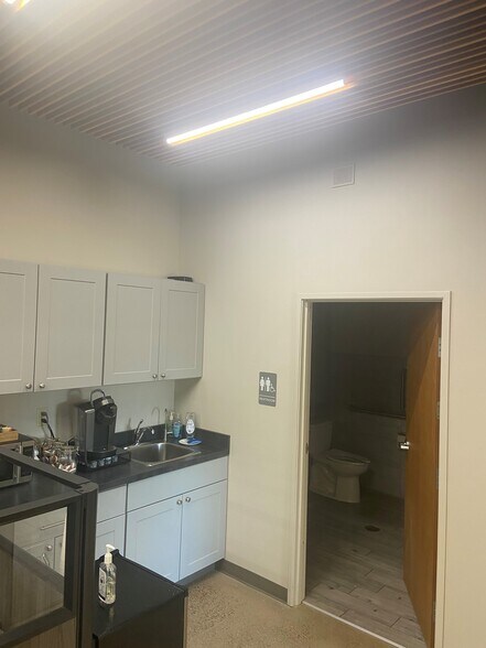 More Photos Of 2334 University Ave W, Saint Paul Office For Lease