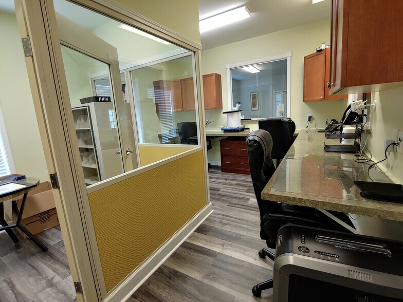 More Photos Of 2380 Hickswood Rd, High Point Medical For Sale