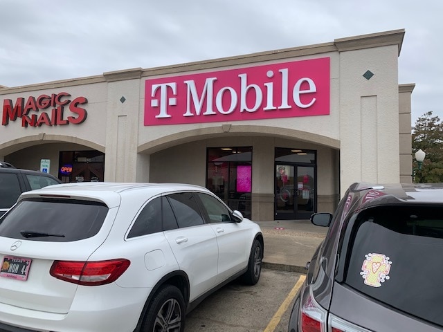 More Photos Of 6204-6362 N Navarro St, Victoria Unknown For Lease