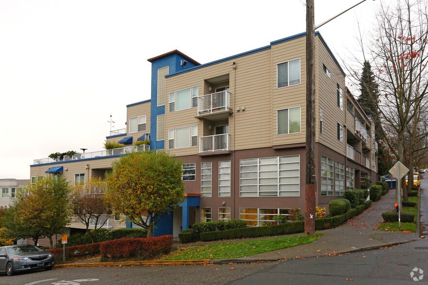 More Photos Of 215 NE 40th St, Seattle Office For Sale