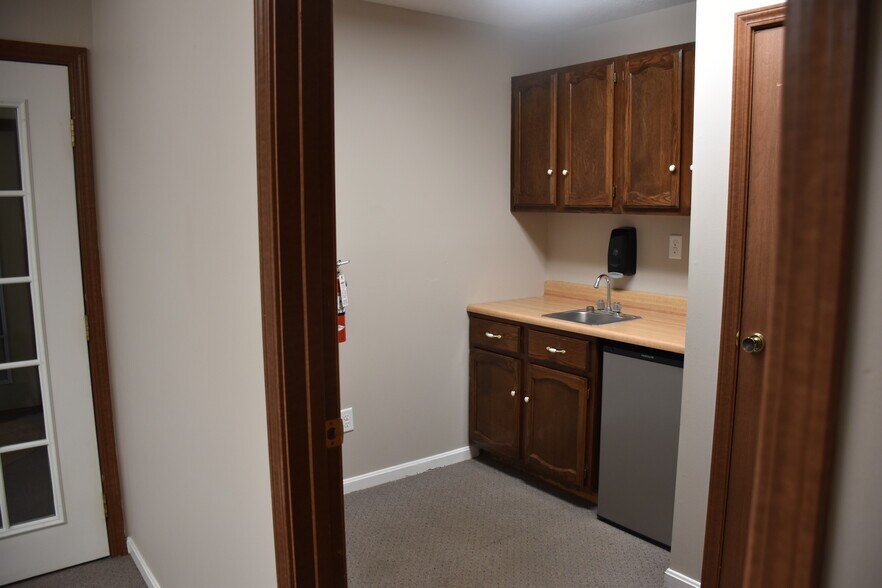 More Photos Of 5850 S County Road 25A, Tipp City Office For Lease