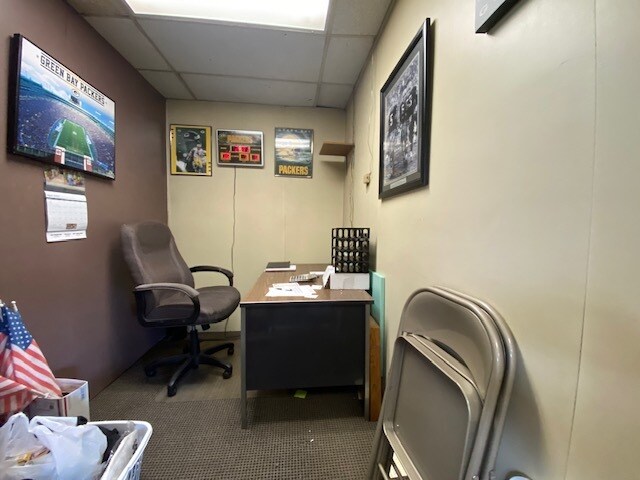 More Photos Of 2849 Church St, Stevens Point Auto Repair For Lease