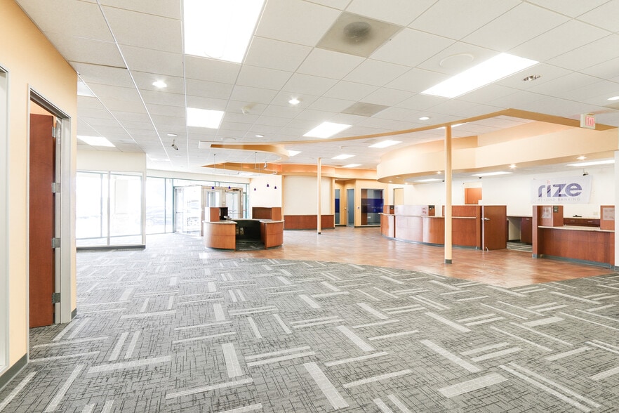 More Photos Of 1155-1245 Huntington Dr, Duarte Unknown For Lease