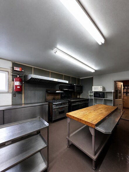 More Photos Of 5705 State Highway 20, East Springfield Restaurant For Lease