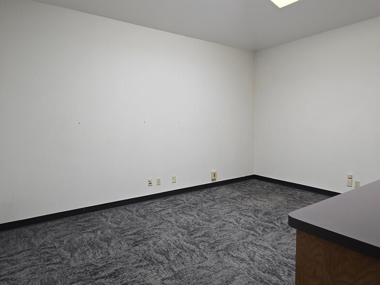 More Photos Of 4201 Camp Bowie Blvd, Fort Worth Medical For Lease